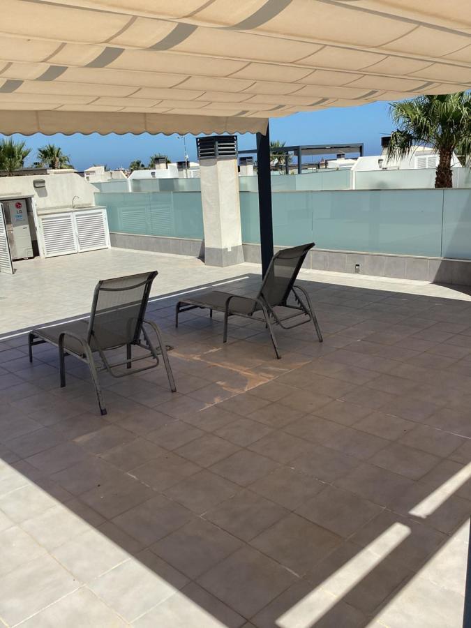 Housesleeps6-Pool-Beach-Garden-Solarium-Petok Оріуела Екстер'єр фото