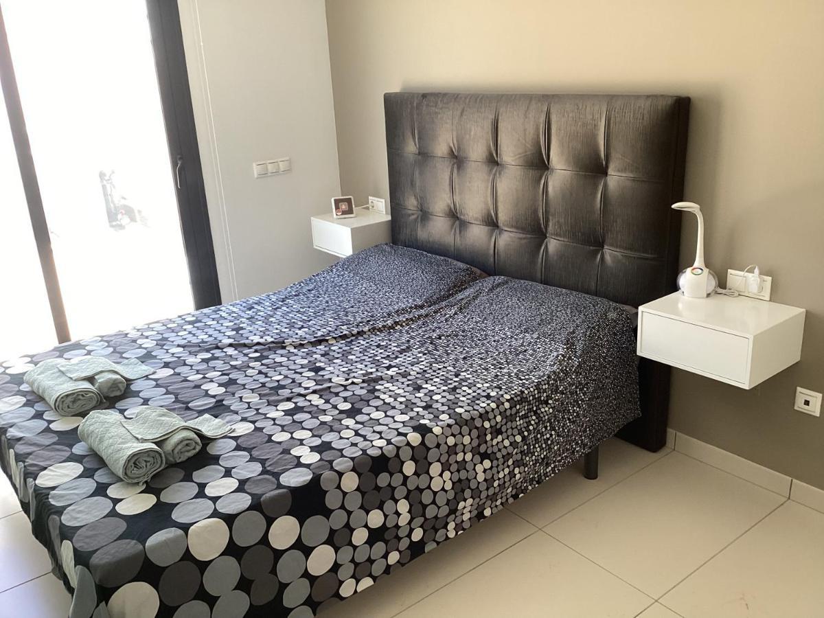 Housesleeps6-Pool-Beach-Garden-Solarium-Petok Оріуела Екстер'єр фото