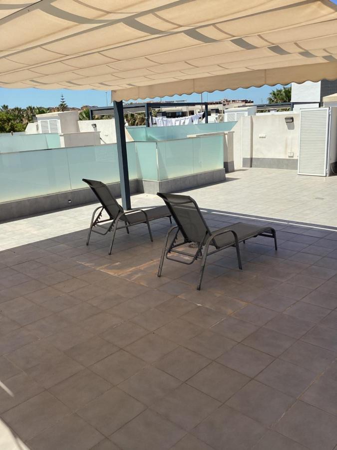 Housesleeps6-Pool-Beach-Garden-Solarium-Petok Оріуела Екстер'єр фото